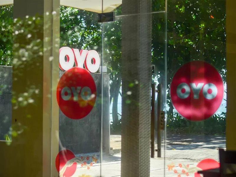 Oyo 816 ザ So ホテル Tjidjulang エクステリア 写真