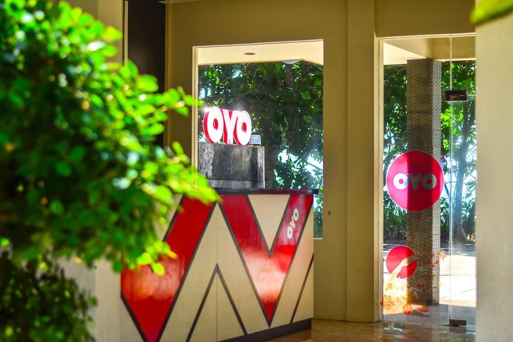 Oyo 816 ザ So ホテル Tjidjulang エクステリア 写真